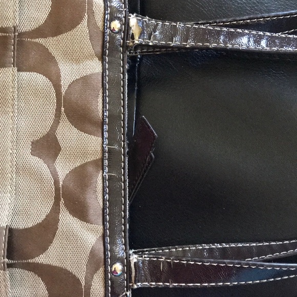 EUC 🦠READ NOTES! 🦠 COACH BIG DIAPER/EXERCISE BAG - Picture 3 of 5